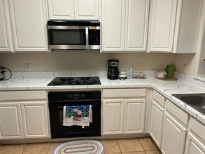 501 Legends Dr in Lewisville, TX - Building Photo - Building Photo