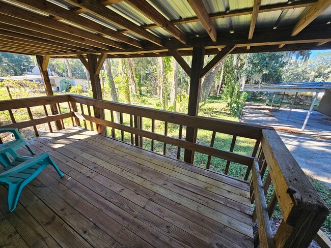 property at 960 N Rock Crusher Rd