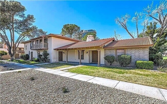 property at 3045 Pinehurst Dr