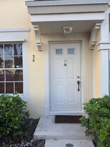 38 Key W Ct in Weston, FL - Building Photo