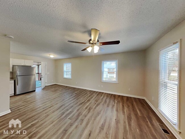 400 Miller Rd in Hillsborough, NC - Building Photo - Building Photo