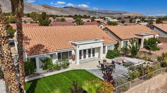 property at 3024 Lotus Hill Dr
