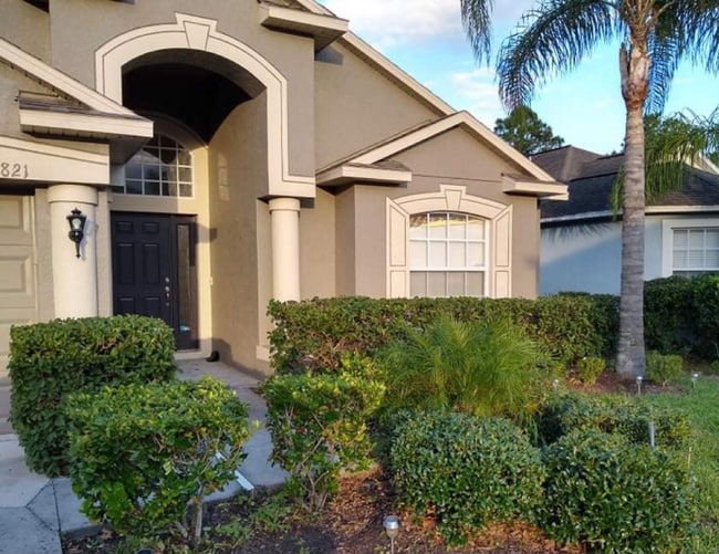 property at 3821 Covington Ln