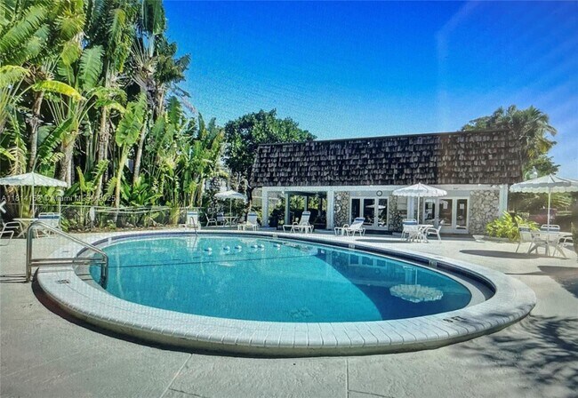 property at 3123 Oakland Shores Dr