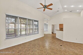 2004 Water Crest Dr in Orange Park, FL - Building Photo - Building Photo