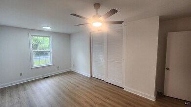 1300 North Ave in Perry, GA - Building Photo - Building Photo