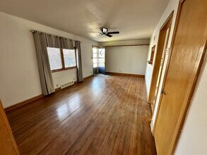 106 George St in Hutchinson, KS - Building Photo - Building Photo