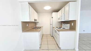 4034 Exeter in Boca Raton, FL - Building Photo - Building Photo