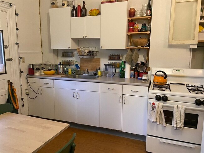 property at 14 Evergreen Square