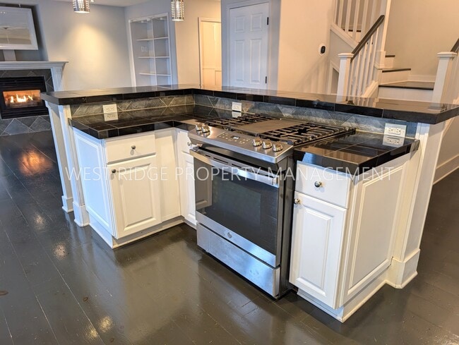 6154 NW Sickle Terrace in Portland, OR - Building Photo - Building Photo