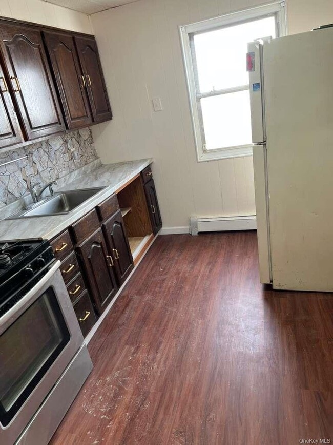90-33 197th St in Queens, NY - Building Photo - Building Photo