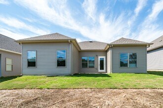 5528 Blue Jay Cir in Helena, AL - Building Photo - Building Photo