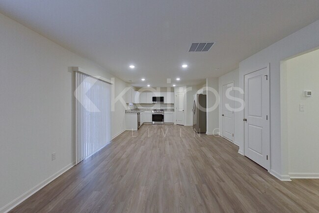 12 Marbury Dr in Radcliff, KY - Building Photo - Building Photo