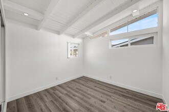 8153 Tunney Ave in Los Angeles, CA - Building Photo - Building Photo