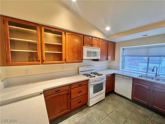 5017 St Annes Dr in Las Vegas, NV - Building Photo - Building Photo