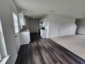 207 Branch Cir in Kendleton, TX - Building Photo - Building Photo