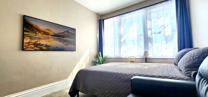822 E 4th St, Unit #1 in Duluth, MN - Foto de edificio - Building Photo