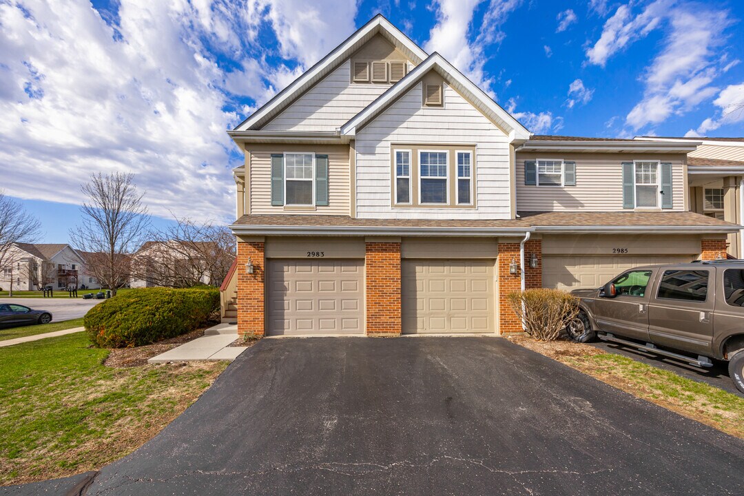 2983 Saganashkee Ln in Naperville, IL - Building Photo