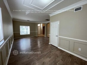 18221 Sandy Pointe Dr in Tampa, FL - Building Photo - Building Photo