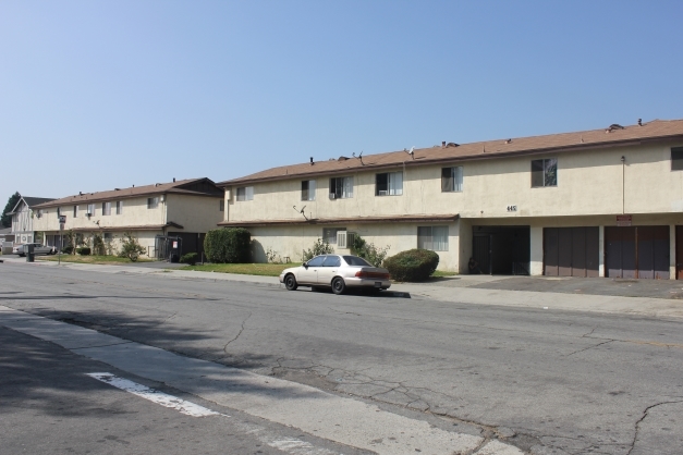 441-455 N Orange Ave in La Puente, CA - Building Photo - Building Photo