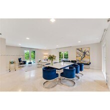 140 N Hibiscus Dr in Miami Beach, FL - Foto de edificio - Building Photo