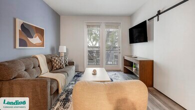 810 W St Johns Ave in Austin, TX - Building Photo - Building Photo