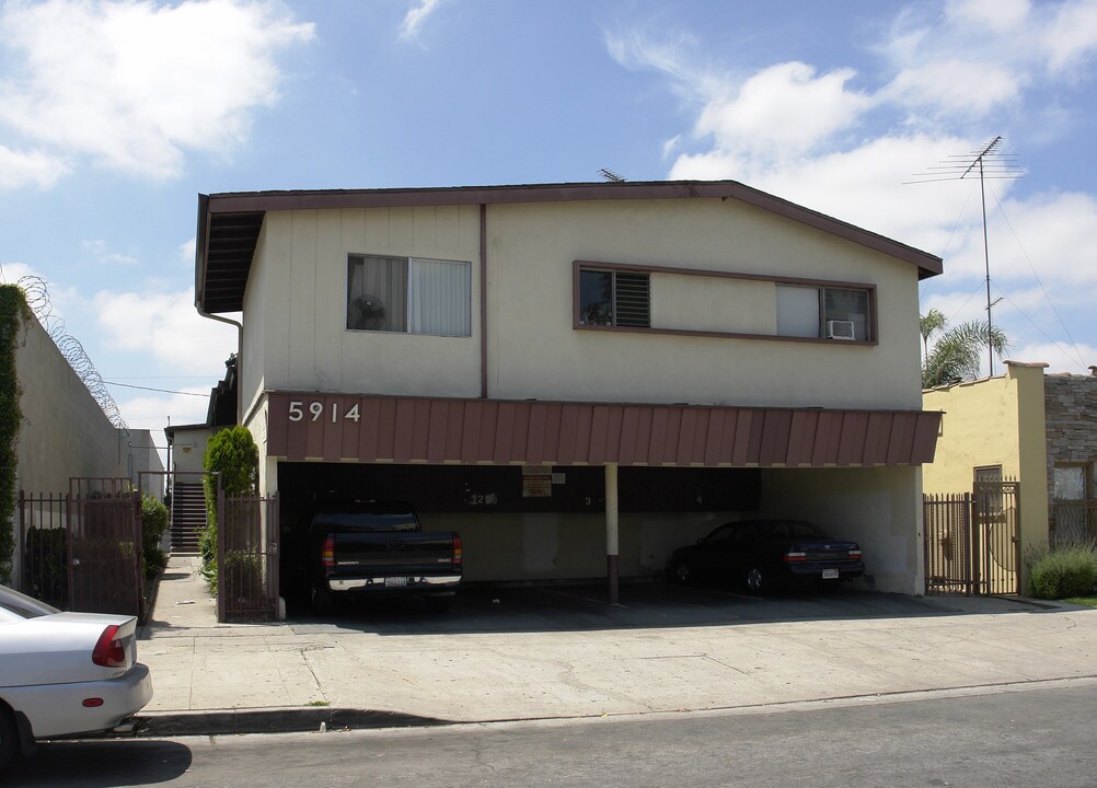 5914 Barton Ave in Los Angeles, CA - Building Photo