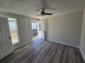629 S Gevers St in San Antonio, TX - Foto de edificio - Building Photo