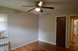 1619 Section Rd, Unit 4 in Cincinnati, OH - Building Photo - Building Photo