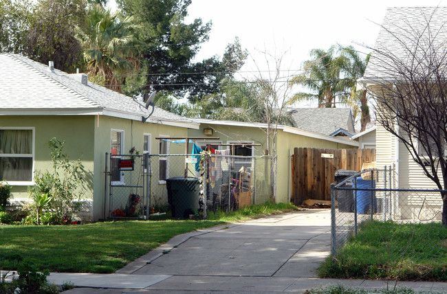 1602 N Sierra Ave in San Bernardino, CA - Building Photo - Building Photo