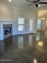 248 Chartleigh Cir in Canton, MS - Foto de edificio - Building Photo