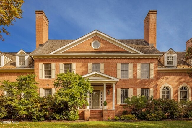 147 Rock City Rd in Old Chatham, NY - Foto de edificio - Building Photo