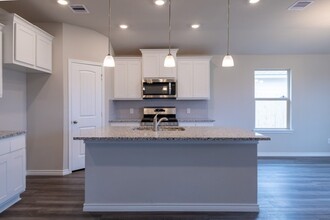 1122 Patriot Dr, Unit Hamrick 306 in College Station, TX - Building Photo - Building Photo