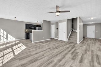 732 Shadow Lake Dr in Lithonia, GA - Building Photo - Building Photo