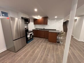 55 Lady Loretta Ln in Vaughan, ON - Building Photo - Building Photo