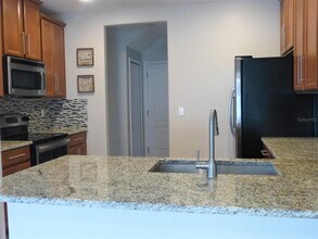 1808 Early Bird Pl in Ruskin, FL - Building Photo - Building Photo