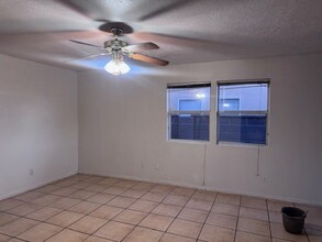1023 82nd St SW in Albuquerque, NM - Building Photo - Building Photo