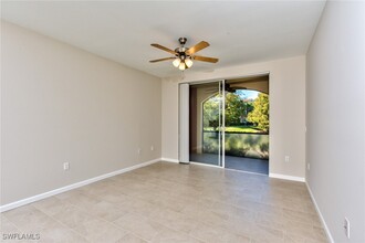 1200 Reserve Way in Naples, FL - Building Photo - Building Photo