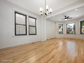 2415 W Warner Ave in Chicago, IL - Building Photo - Building Photo