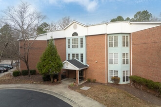 Carver Creek Apartments in Durham, NC - Foto de edificio - Building Photo
