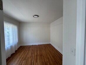 2069 Harrington Ave in Oakland, CA - Building Photo - Building Photo