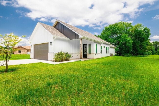 property at 68 Fairway Dr