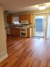 3415 Amberway Ct in Cincinnati, OH - Foto de edificio - Building Photo