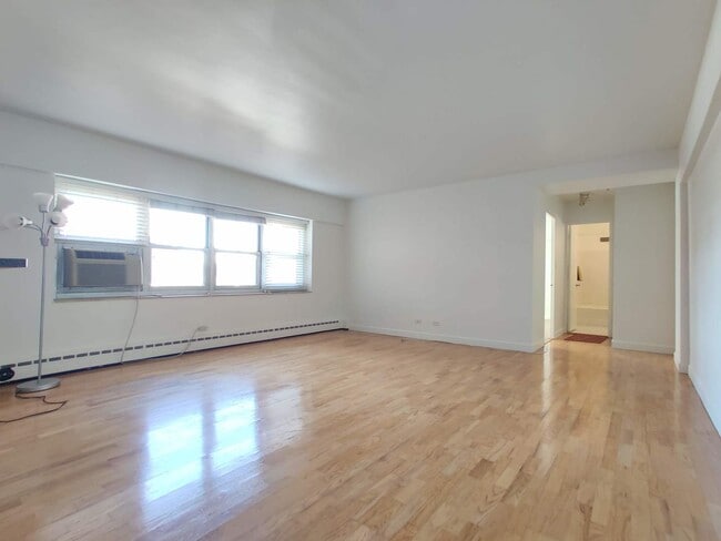 4950 N Marine Dr in Chicago, IL - Building Photo - Building Photo