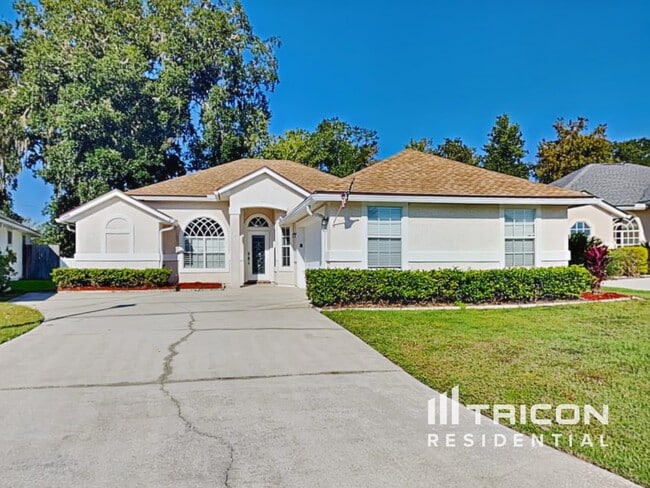 property at 2968 Majestic Oaks Ln