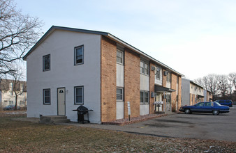 Mark Trrace Apartments in Spring Lake Park, MN - Building Photo - Building Photo