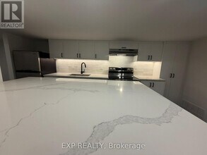 813 Norton Ave in Ottawa, ON - Building Photo - Building Photo