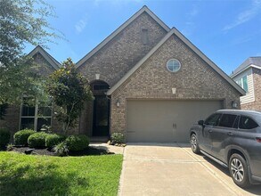 3319 Sky Run Ct in Missouri City, TX - Building Photo - Building Photo