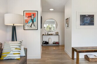 1724 Rotary Dr, Unit 1724 in Los Angeles, CA - Building Photo - Building Photo