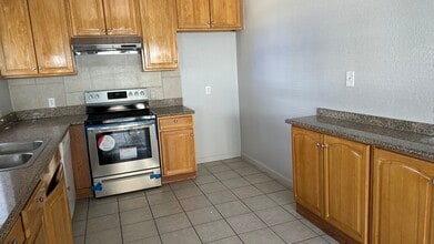 2406 Gillimer Dr, Unit 1 in Stockton, CA - Building Photo - Building Photo